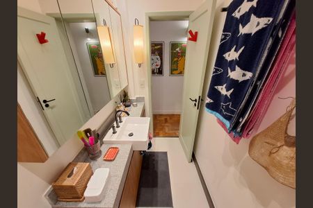 Apartamento à venda com 98m², 3 quartos e sem vagaBanheiro