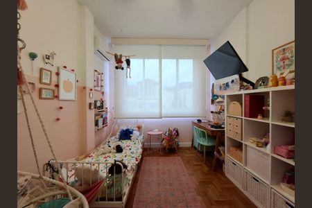 Apartamento à venda com 98m², 3 quartos e sem vagaQuarto 2