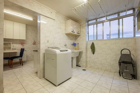 Apartamento à venda com 118m², 3 quartos e 1 vaga Apartamento à venda com 118m², 3 quartos e 1 vagaÁrea de Serviço