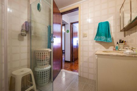 Apartamento à venda com 118m², 3 quartos e 1 vaga Apartamento à venda com 118m², 3 quartos e 1 vagaBanheiro da Suíte