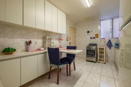 Apartamento à venda com 118m², 3 quartos e 1 vaga Apartamento à venda com 118m², 3 quartos e 1 vagaCozinha