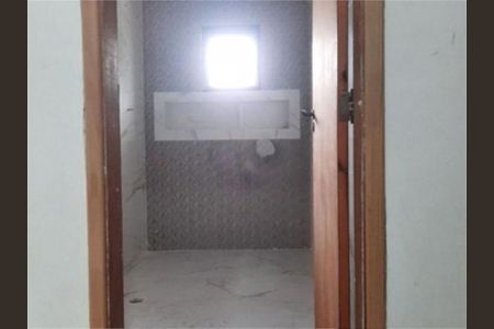 Casa à venda com 220m², 3 quartos e 5 vagas