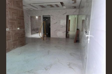 Casa à venda com 220m², 3 quartos e 5 vagas