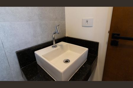 Casa à venda com 173m², 3 quartos e 2 vagasBanheiro da Suíte 1