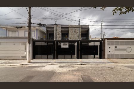 Casa à venda com 173m², 3 quartos e 2 vagasFachada