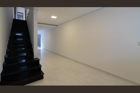 Casa à venda com 173m², 3 quartos e 2 vagasSala