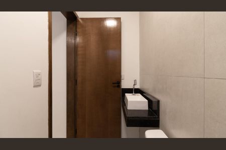 Casa à venda com 173m², 3 quartos e 2 vagasBanheiro Social