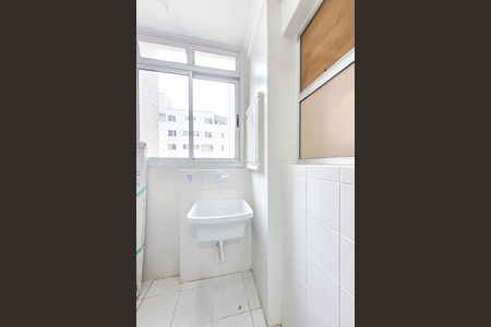 Apartamento para alugar com 77m², 3 quartos e 2 vagas Apartamento para alugar com 77m², 3 quartos e 2 vagasCozinha e Área de Serviço