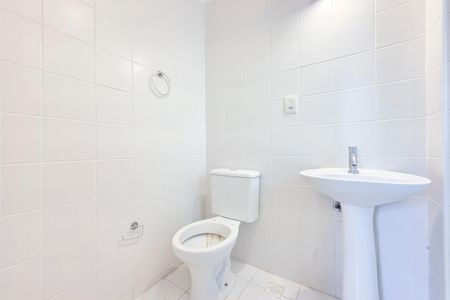 Apartamento para alugar com 77m², 3 quartos e 2 vagas Apartamento para alugar com 77m², 3 quartos e 2 vagasBanheiro da Suíte