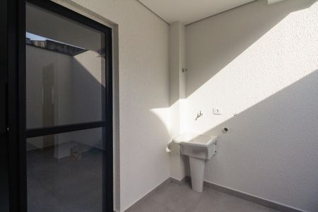 Casa à venda com 106m², 3 quartos e 2 vagasÁrea de Serviço