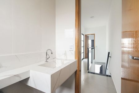 Casa à venda com 106m², 3 quartos e 2 vagasBanheiro Social