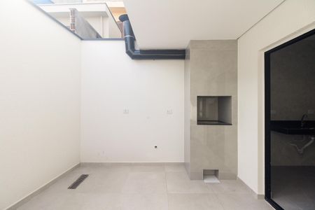 Casa à venda com 106m², 3 quartos e 2 vagasQuintal e Churrasqueira