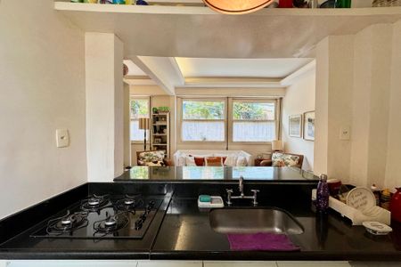 Apartamento à venda com 77m², 2 quartos e sem vaga Apartamento à venda com 77m², 2 quartos e sem vagaCozinha