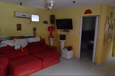Casa de condomínio à venda com 70m², 1 quarto e 1 vagaSuíte