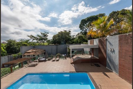 Casa à venda com 490m², 5 quartos e 8 vagasVista Varanda