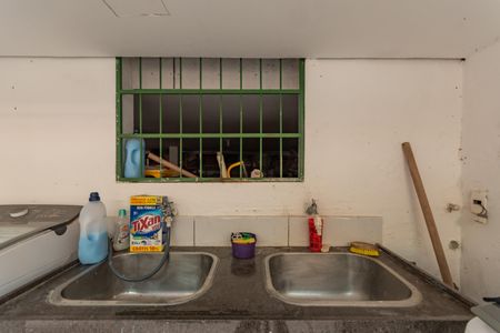 Casa à venda com 490m², 5 quartos e 8 vagasLavanderia