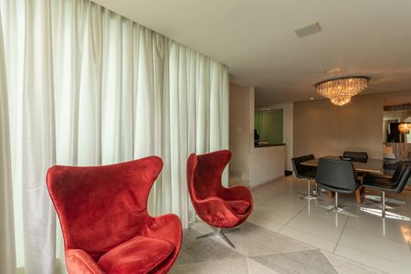 Casa à venda com 490m², 5 quartos e 8 vagasSala 2