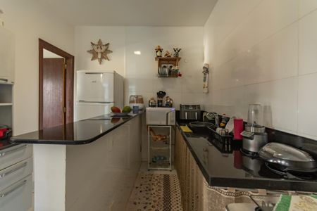 Casa à venda com 490m², 5 quartos e 8 vagasCozinha - Casa 2
