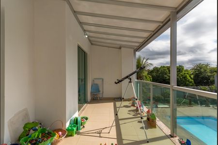 Casa à venda com 490m², 5 quartos e 8 vagasVaranda