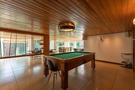 Casa à venda com 490m², 5 quartos e 8 vagasÁrea Comum - Sala de Jogos