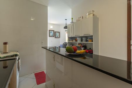 Casa à venda com 490m², 5 quartos e 8 vagasCozinha - Casa 2