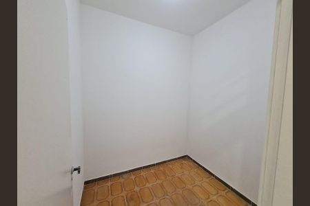 Apartamento à venda com 77m², 2 quartos e 1 vagaQuarto de Serviço