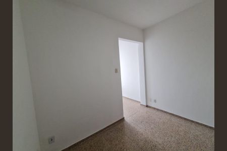 Apartamento à venda com 77m², 2 quartos e 1 vagaQuarto 2