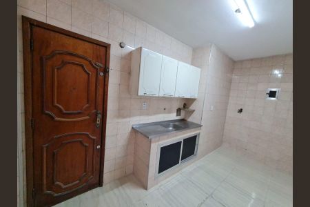 Apartamento à venda com 77m², 2 quartos e 1 vagaCozinha
