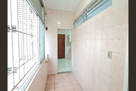 Apartamento à venda com 77m², 2 quartos e 1 vagaÁrea de Serviço
