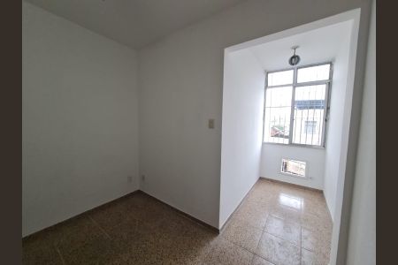 Apartamento à venda com 77m², 2 quartos e 1 vagaQuarto 2