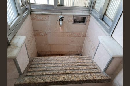 Apartamento à venda com 77m², 2 quartos e 1 vagaÁrea de Serviço