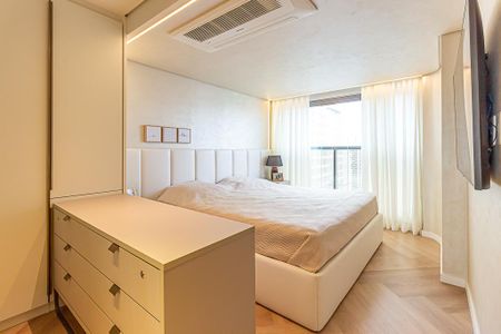 Apartamento à venda com 157m², 3 quartos e 2 vagasSuíte 1