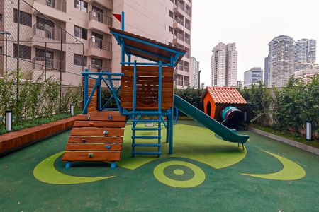 Apartamento à venda com 157m², 3 quartos e 2 vagasÁrea comum - Playground
