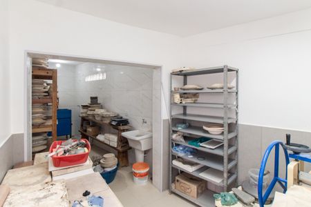 Casa à venda com 220m², 4 quartos e sem vagaTérreo - Área de Serviço 