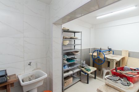 Casa à venda com 220m², 4 quartos e sem vagaTérreo - Área de Serviço 