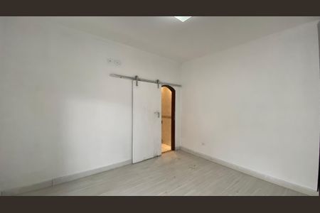 Casa para alugar com 134m², 4 quartos e 2 vagasSuite