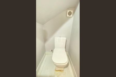 Casa para alugar com 134m², 4 quartos e 2 vagasLavabo