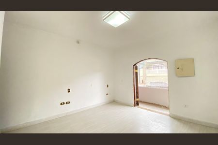 Casa para alugar com 134m², 4 quartos e 2 vagasSuite