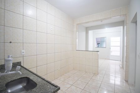 Casa para alugar com 55m², 2 quartos e sem vaga Casa para alugar com 55m², 2 quartos e sem vagaCozinha