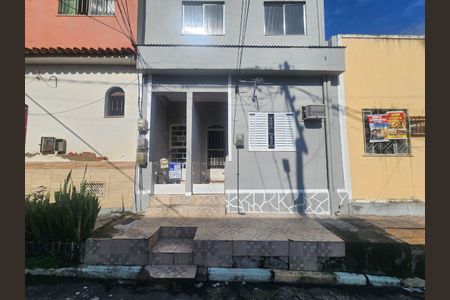 Casa para alugar com 55m², 2 quartos e sem vaga Casa para alugar com 55m², 2 quartos e sem vagaFachada + Placa