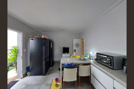 Casa à venda com 180m², 3 quartos e 3 vagas Casa à venda com 180m², 3 quartos e 3 vagasCozinha