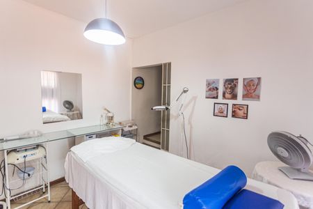 Casa à venda com 600m², 7 quartos e 2 vagasSala da Casa de Fundos