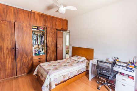 Casa à venda com 600m², 7 quartos e 2 vagasQuarto 1 da Casa de Cima