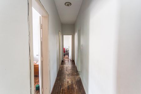 Casa à venda com 600m², 7 quartos e 2 vagasCorredor