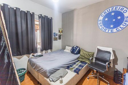 Casa à venda com 600m², 7 quartos e 2 vagasQuarto 2 da Casa de Cima