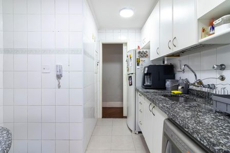 Apartamento à venda com 96m², 3 quartos e 2 vagasCozinha