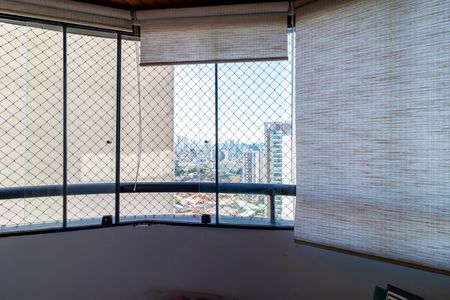 Apartamento à venda com 96m², 3 quartos e 2 vagasQuarto 2 - Vista