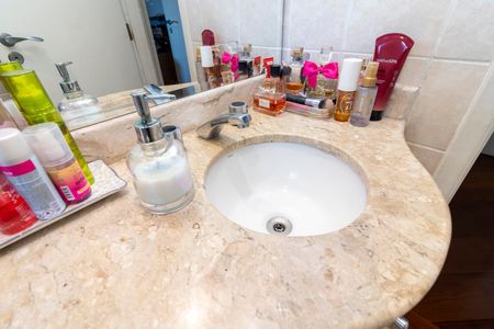 Apartamento à venda com 96m², 3 quartos e 2 vagasBanheiro 2