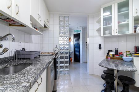 Apartamento à venda com 96m², 3 quartos e 2 vagasCozinha