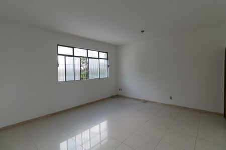 Apartamento à venda com 157m², 3 quartos e 1 vaga Apartamento à venda com 157m², 3 quartos e 1 vagaSala